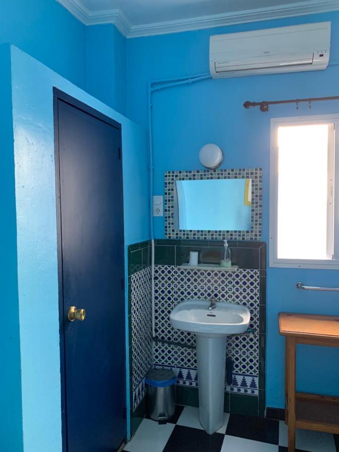 Pension Lisdos Севилья Экстерьер фото